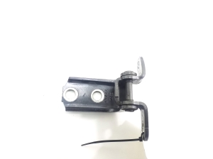 TOYOTA Auris E15 (2006–2012) Rear side door lower hinge 687700H010 - 2