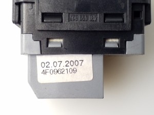 AUDI A4 B8 (2007–2016) Sonstiger Schalter 4F0962109 - 4