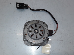 BMW 5 SERIES F10 (2010–2017) Kühlerlüftermotor 6732757568202 - 3