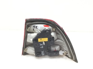 Opel Vectra B (1995–2002) Hintere Eckleuchte und ihre Teile - 3