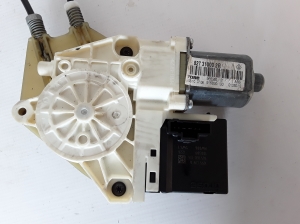 RENAULT Megane III (2008–2016) Rear side door window regulator 827210003R - 2