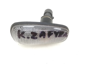 Priekšējā spārna pagrieziena rādītājs - 90560403