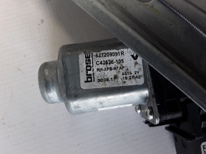 RENAULT Megane IV (2016–2022) Rear side door window regulator 827204587R - 5