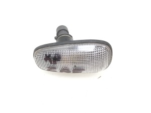 Seitenblinker Kotflügel vorne - 90560403