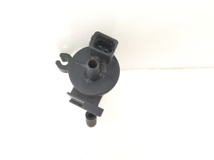 Opel Vectra B (1995–2002) Solenoid 24401495 - 2