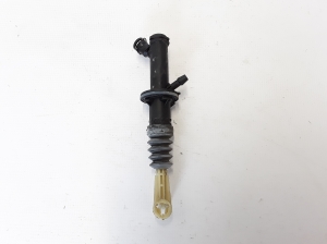   Clutch master cylinder  - 306107195R 