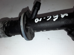 RENAULT Megane III (2008–2016) Clutch master cylinder 306107195R - 3