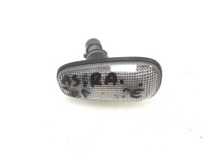 Front fender turn signal - 90560403