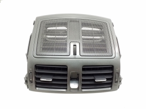  Interior panel ventilation grilles 