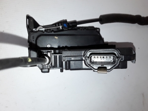 RENAULT Twingo III (2014–2026) Rear side door lock 825020351R - 2