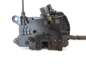RENAULT Twingo III (2014–2026) Rear side door lock 825020351R - 4