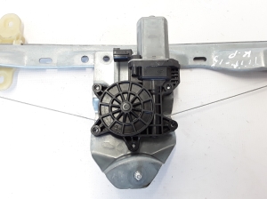 RENAULT Twingo III (2014–2026) Front door window regulator 807215092R - 3