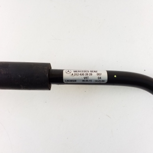 Mercedes Benz E-Class W212 (2009–2015) Schlauch A2124302829 - 3