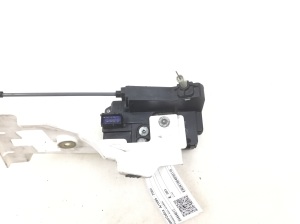 Opel Zafira A (1999–2005) Front door lock 24444017 - 3