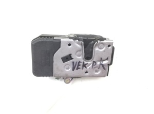 Opel Vectra B (1995–2002) Front door lock 24414110 - 3
