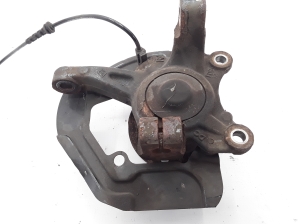 RENAULT Twingo III (2014–2026) Front wheel hub 400144992R - 2