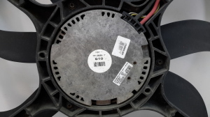 Mercedes Benz ML-Class 164 (2005–2011) Dzesēšanas ventilators un tā daļas A1645000193 - 9