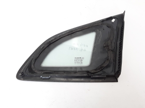 RENAULT Megane III (2008–2016) Tagumine küljeklaas (kere) 833070008R - 3