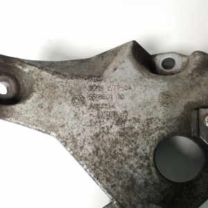 BMW 3 SERIES E90 (2004–2013) Engine bracket 6775041 - 2