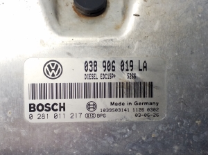 Volkswagen Bora (1998–2005) Engine control unit 038906019LA - 2