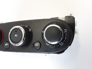 RENAULT Clio IV (2012–2019) Heater control panel T1019676Z - 2