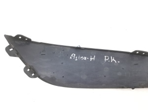 Opel Astra H (2004–2010) Front bumper lower grille 13225762
