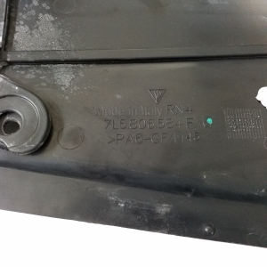 Porsche Cayenne (2002–2010) Apdare zem motora pārsega 7L5806584F - 2