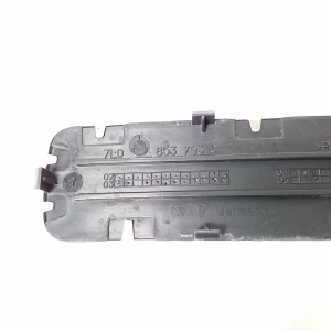 Porsche Cayenne (2002–2010) Inner sill trim 7L0853793C - 4