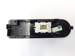 RENAULT Clio IV (2012–2019) Fensterheberschalter vorne 809603634R - 4