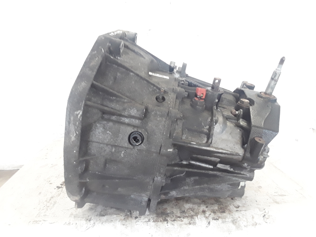 Used RENAULT Trafic Gearbox PF6M9R