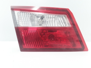 Tail light on trunk lid - 265550031R