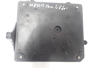 RENAULT Megane III (2008–2016) UCH plokk 284B17715R - 2