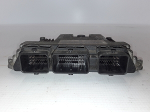 RENAULT Scenic (2003–2010) Motorsteuergerät 0281011645 - 3