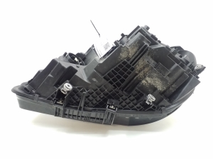 BMW 2 SERIES (F46) (2015–2026) Scheinwerfer vorne - 5