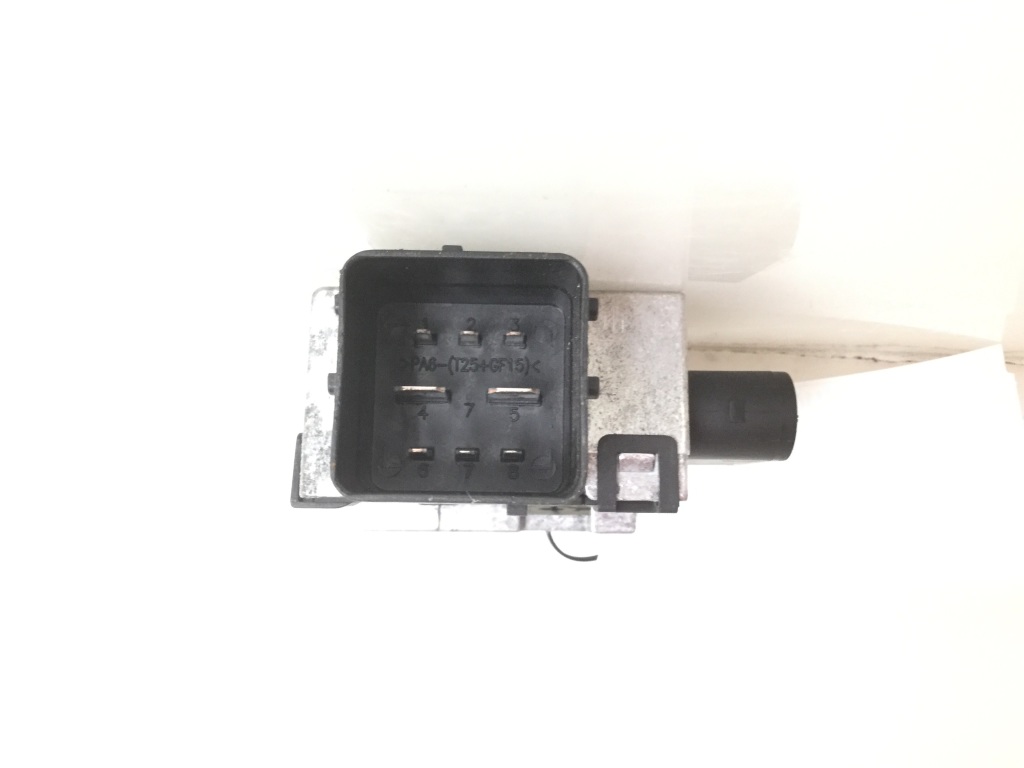 Used NISSAN Qashqai Cooling fan relay 271203982R