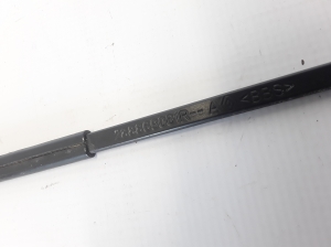  Windshield wiper blade 