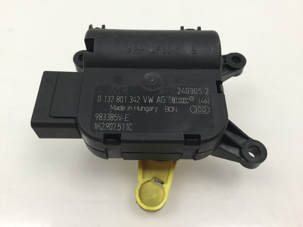 Volkswagen Passat B6 (2005–2010) Salongi soojenduse klapi mootor 1K2907511C Volkswagen Passat B6 (2005–2010) Salongi soojenduse klapi mootor 1K2907511C