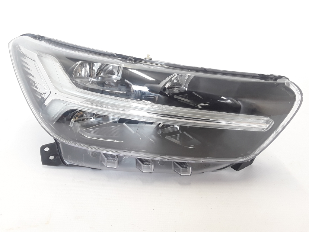 Used VOLVO XC40 Headlights 31446779