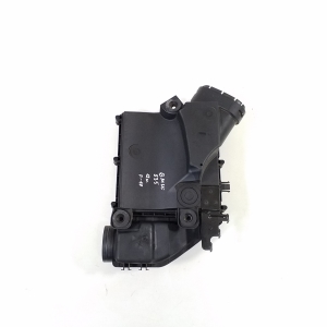 BMW 5 SERIES F10 (2010–2017) Luftfiltergehäuse 7604404 - 4