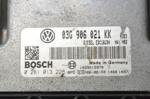 Volkswagen Jetta (2005–2011) Motorsteuergerät 03G906021KK - 2