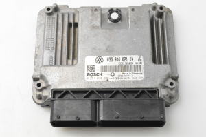 Motorsteuergerät - 03G906021KK