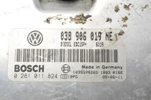 Skoda Fabia MK 1 (1999–2008) Motorsteuergerät 038906018NE - 3
