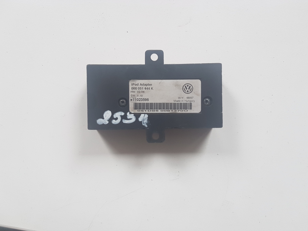 Volkswagen Touareg I (2002–2010) Phone switch 000051444K Volkswagen Touareg I (2002–2010) Phone switch 000051444K