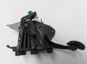 RENAULT Latitude (2010–2017) Piduripedaal 465010032R - 4