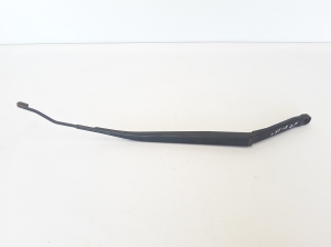  Windshield wiper blade 