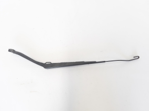  Windshield wiper blade 