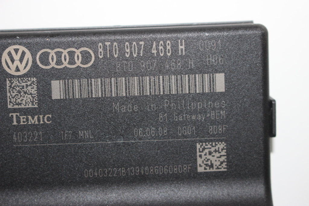 AUDI A4 B8/8K (2011-2016) Други управляващи блокове 8T0907468H,8T0907468M 21439446