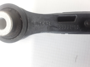 BMW 5 SERIES G30 (2016–2026) Tagumine stabilisaatori varras 6861482 - 4
