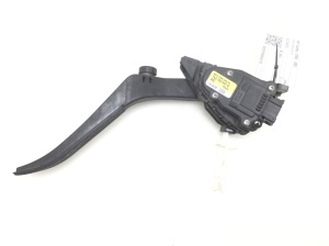 Volkswagen Touareg I (2002–2010) Accelerator pedal 7L0723507D - 2