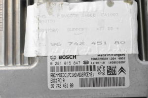 Peugeot 308 (2007–2015) Engine control unit 9674245180 - 2